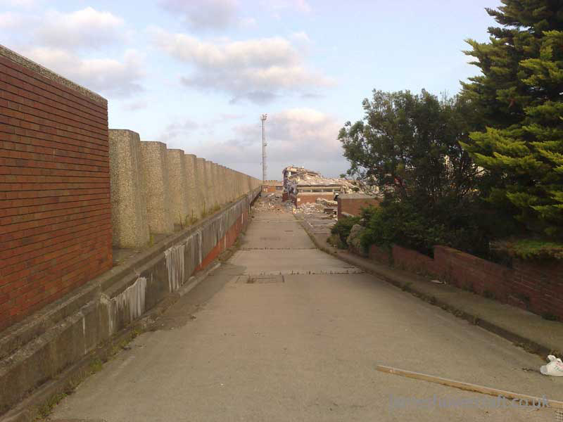 Dover Hoverport being demolished, July 2009 - No more engineering sheds anymore (James Rowson).